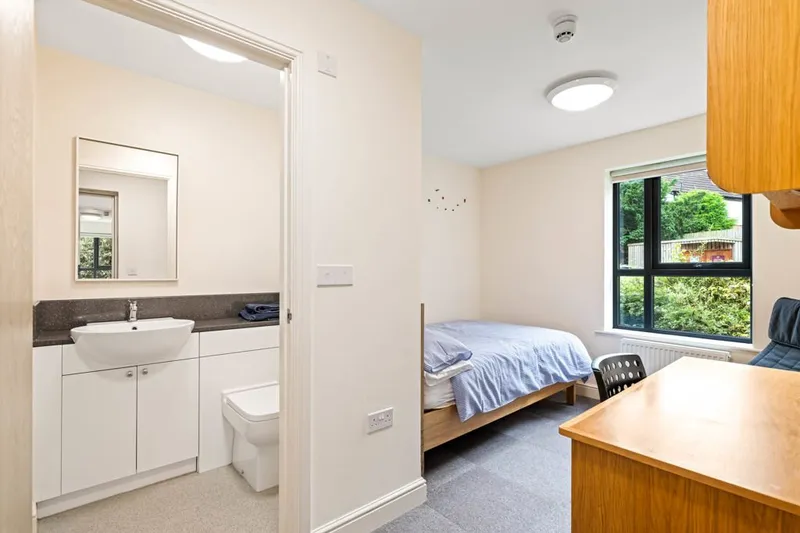 All Ensuite // Lincoln Bishop // 6 Bed // JUN 2026 - Image 4